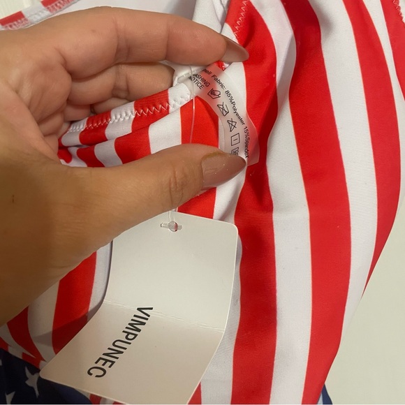 Patriotic Striped and Starred Swimsuit X-Large NWT - Picture 11 of 11